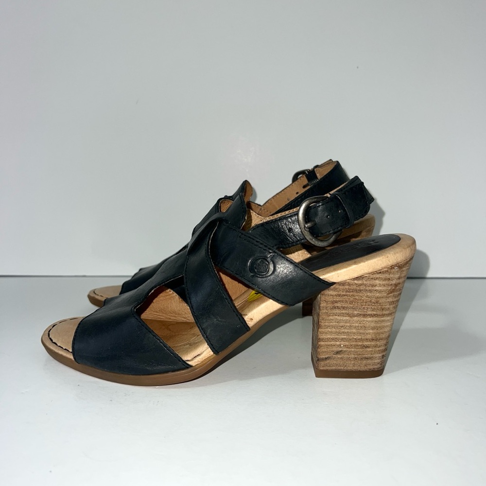 Women's Born Comfy Elegant Sandal Black Leather Stacked Heel Sz 9